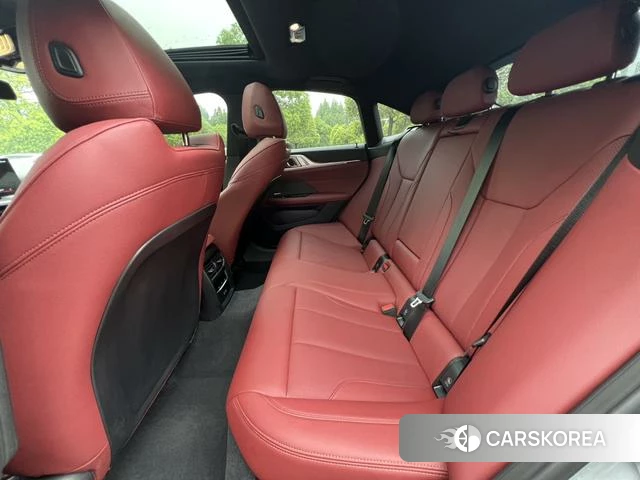 BMW 4 series 2025 Серебристо-серый из Китая