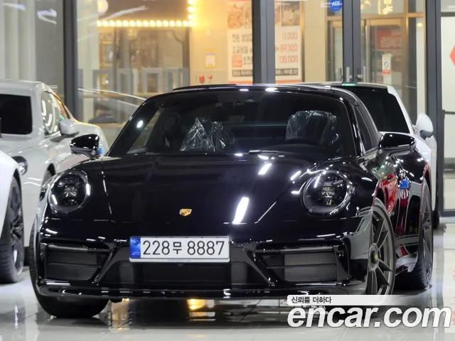 Porsche 911(992) 2023 Черный из Кореи