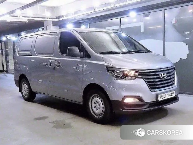 Hyundai The New Grand Starex 2019 Серебристо-серый из Кореи