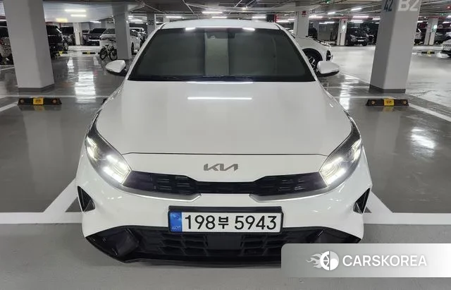 Kia The New K3 2nd generation 2021 Белый из Кореи