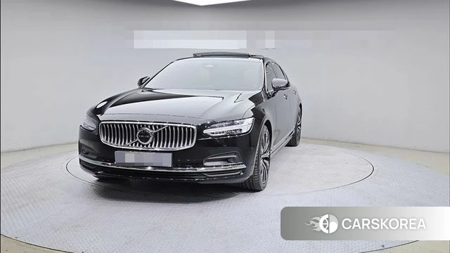 Volvo S90 2022 Черный из Кореи