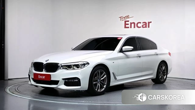 BMW 5 Series (G30) 2018 Белый из Кореи