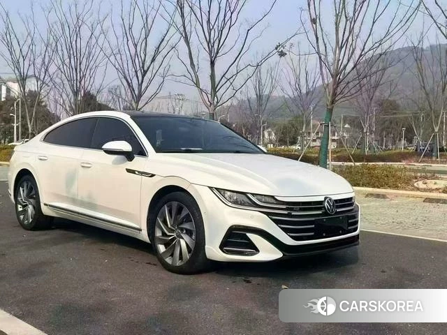Volkswagen CC 2021 Белый из Китая