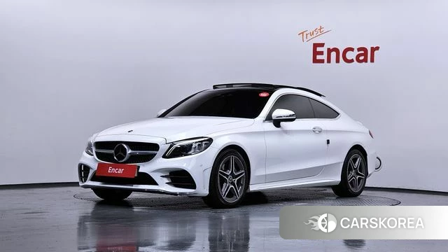Mercedes-Benz C-Class W205 2022 Белый из Кореи