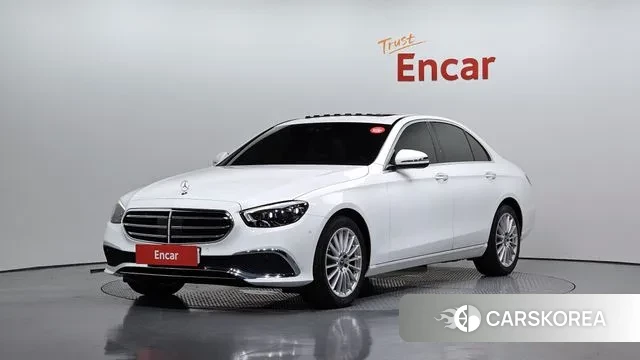 Mercedes-Benz E-Class W213 2020 Белый из Кореи
