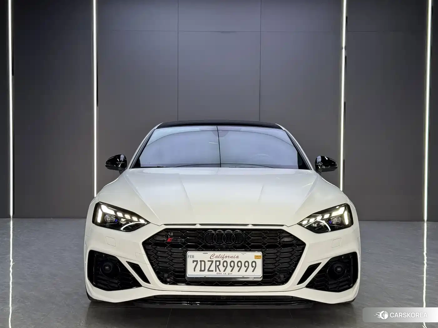 Audi RS 5 2023 Белый из Китая