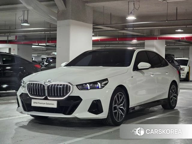 BMW 5 Series (G60) 2024 Белый из Кореи
