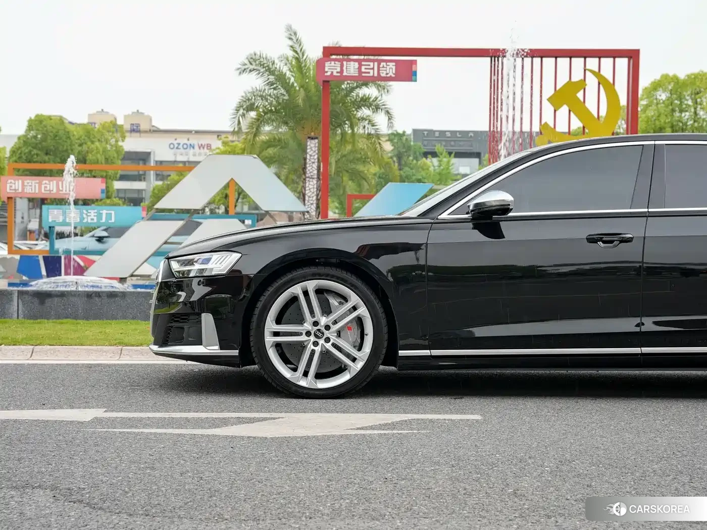 Audi S8 2022 Черный из Китая