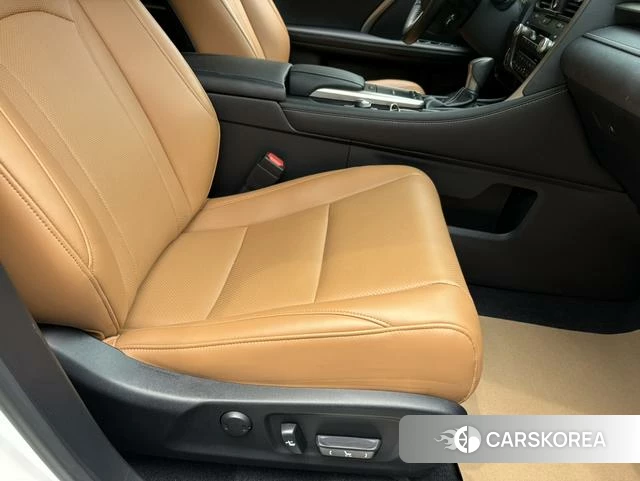 Lexus RX 2022 Белый из Китая