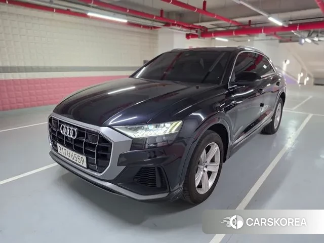 Audi Q8 (4M) 2021 Черный из Кореи