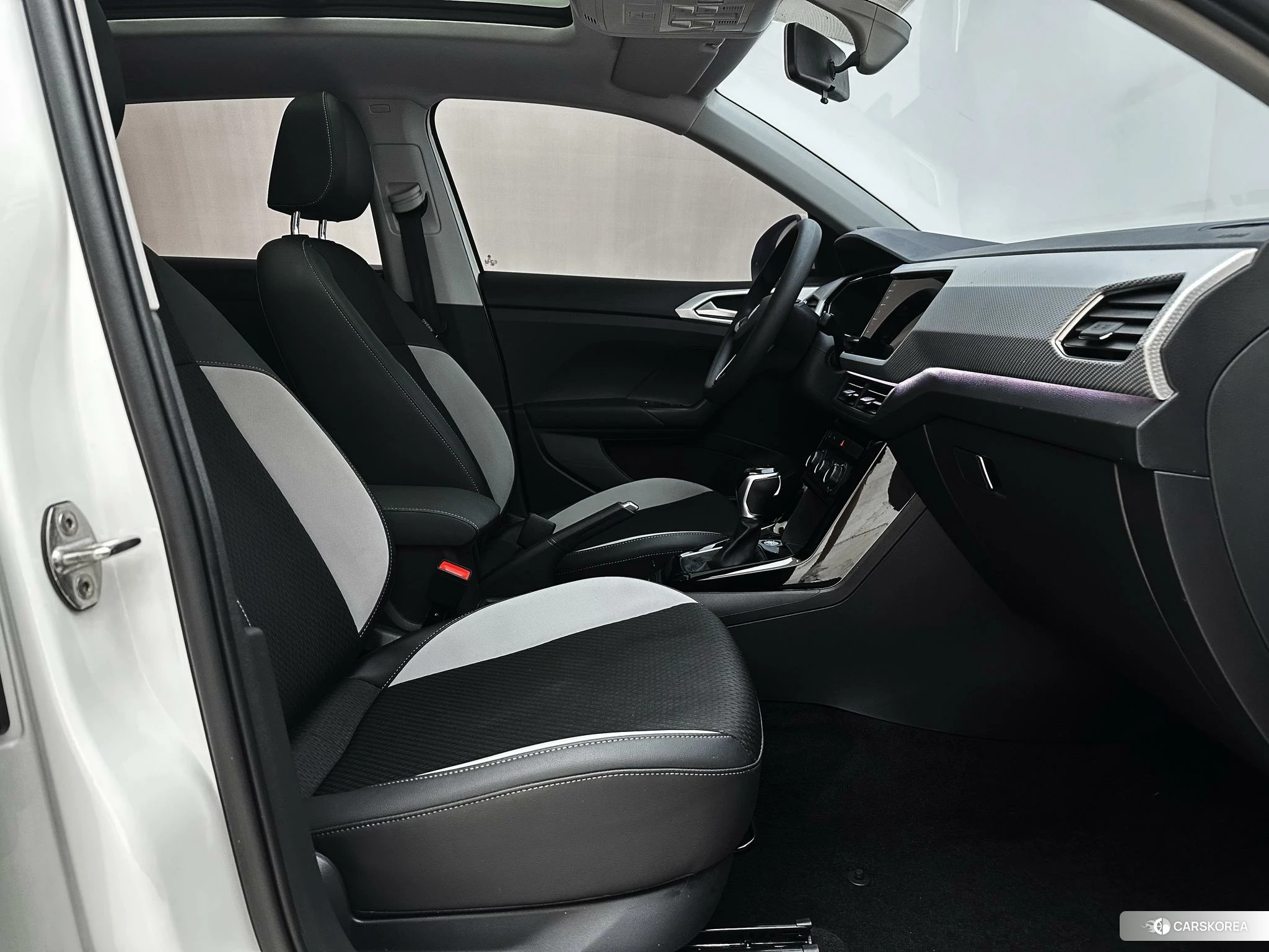 Volkswagen TACQUA 2023 Белый из Китая