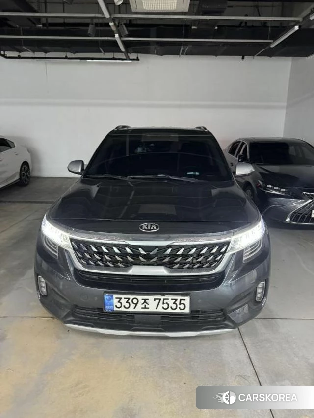 Kia Seltos 2021 Серый из Кореи