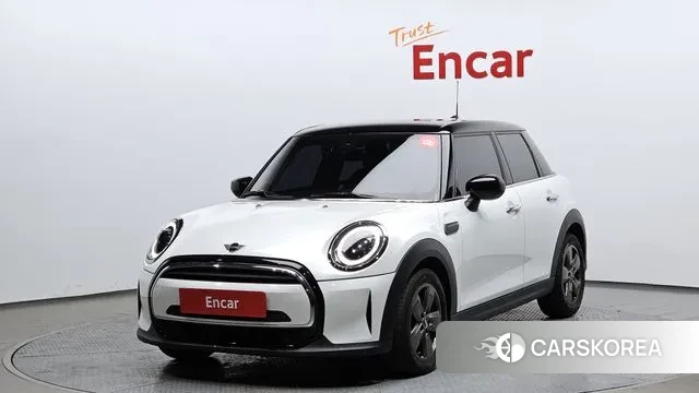 Mini Cooper 2023 Белый из Кореи
