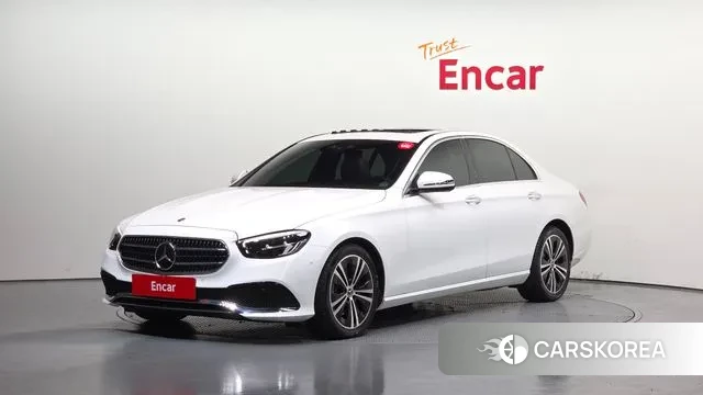 Mercedes-Benz E-Class W213 2021 Белый из Кореи