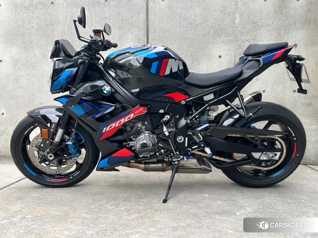 Проданный OTHER BMW M1000R M NAVY BLUE PETISHON 2023 из Японии