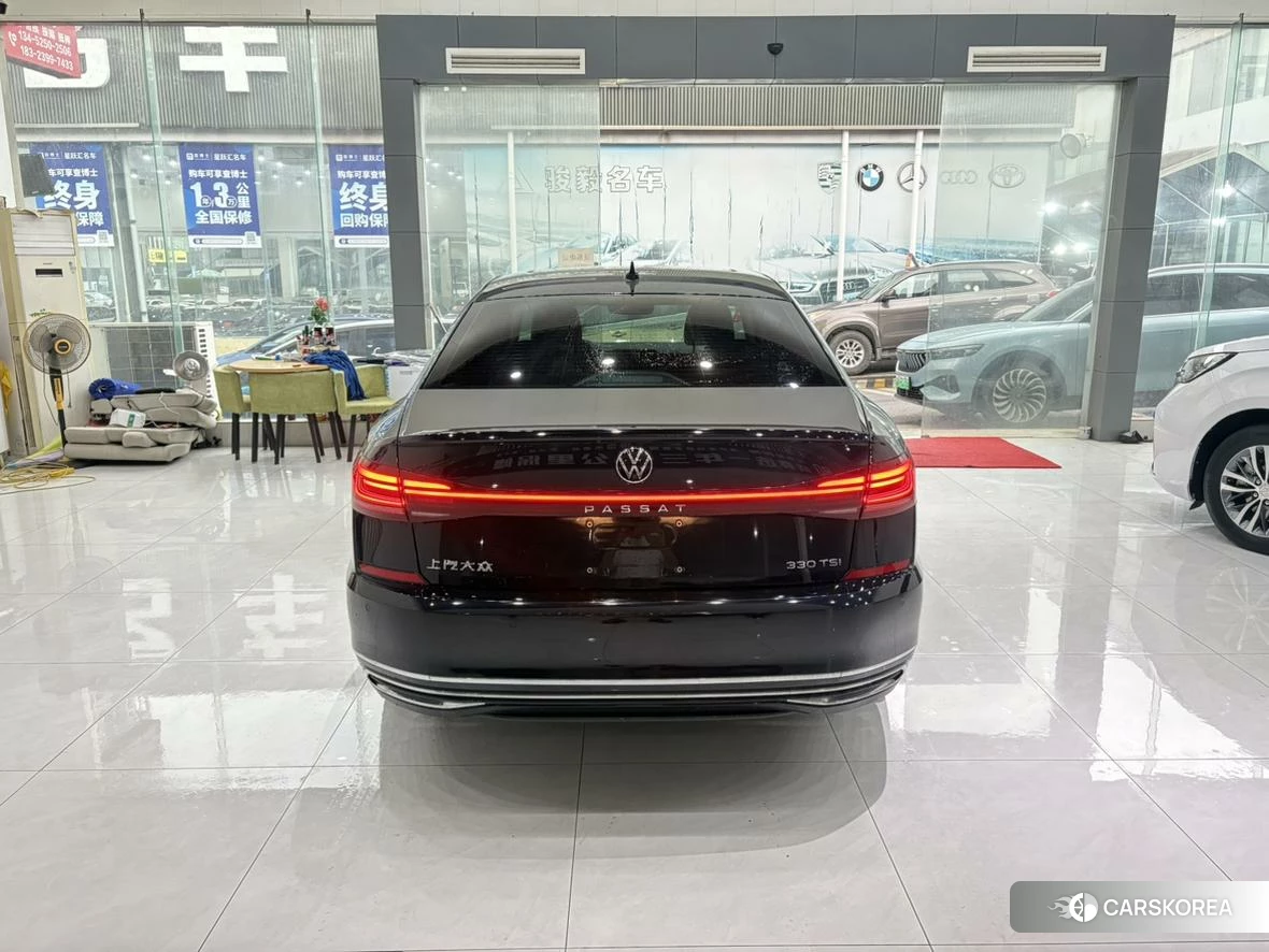 Volkswagen Passat 2023 Черный из Китая