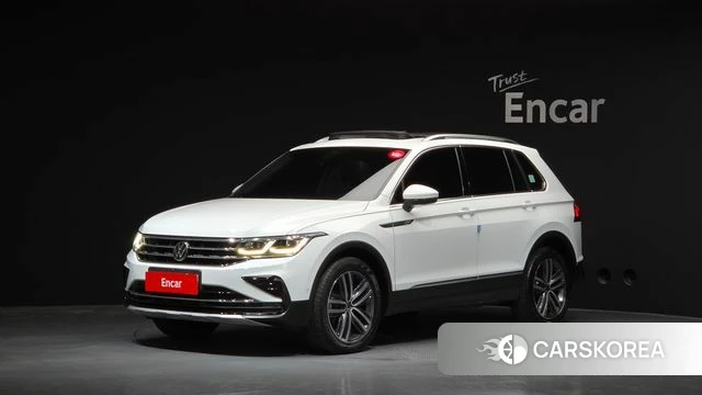 Volkswagen Tiguan second Generation 2022 Белый из Кореи