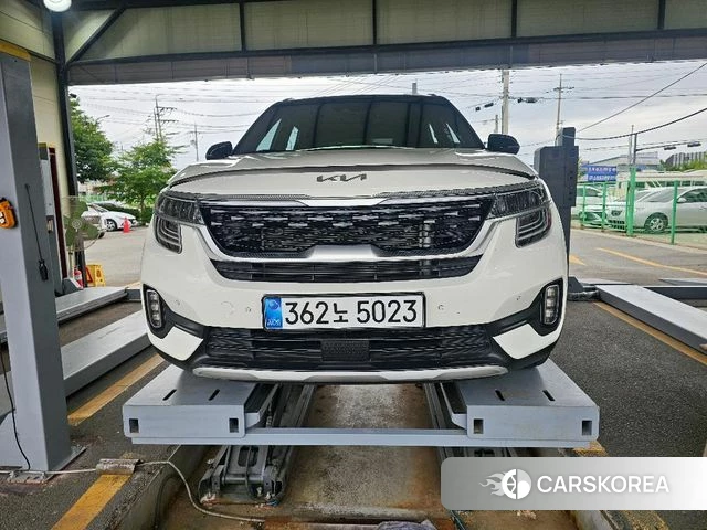 Kia Seltos 2022 Белый из Кореи