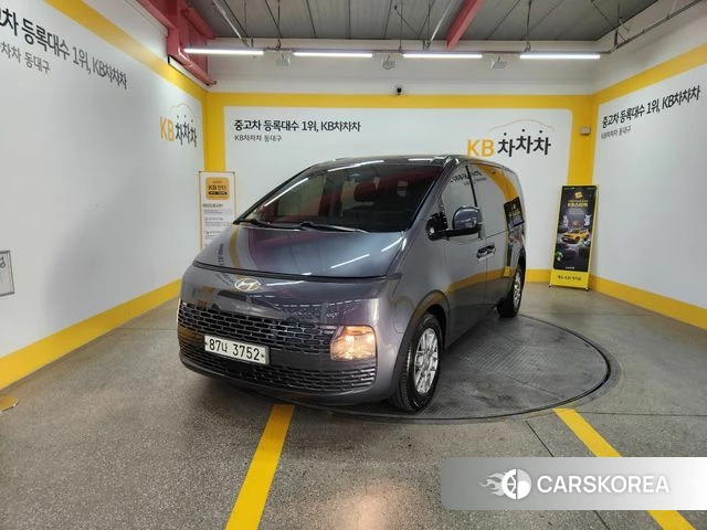 Hyundai Staria 2021 Серый из Кореи