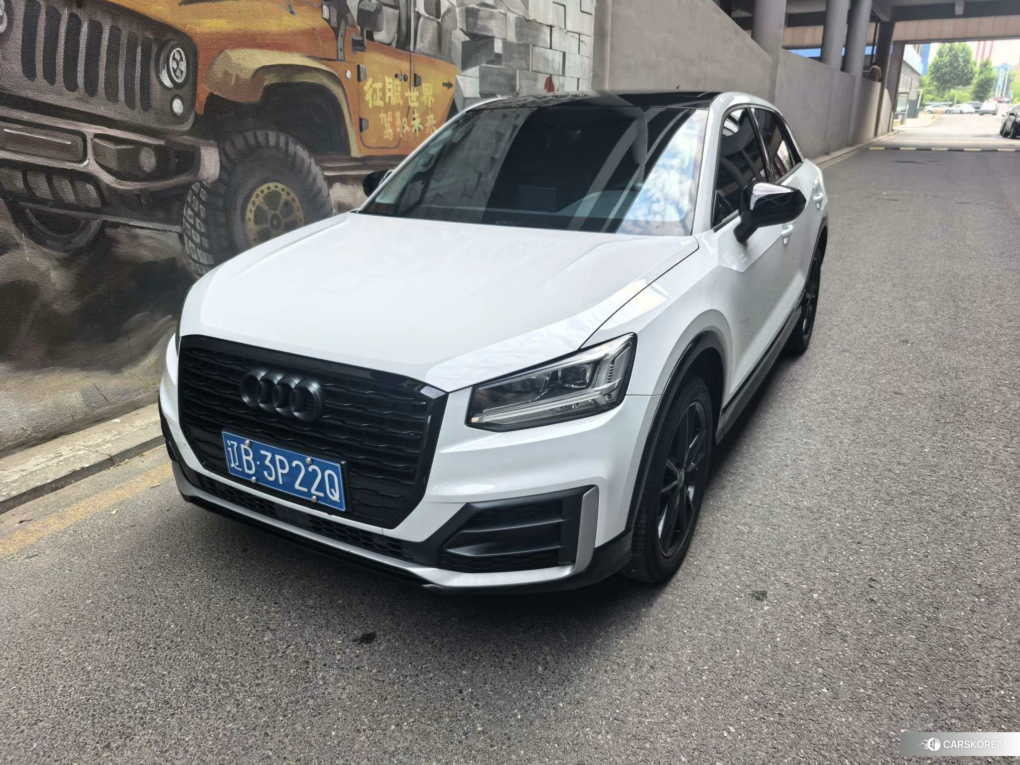 Audi Q2L 2020 Белый из Китая