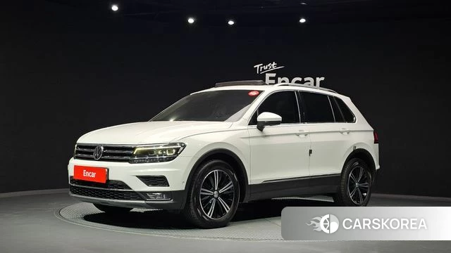 Volkswagen Tiguan second Generation 2020 Белый из Кореи