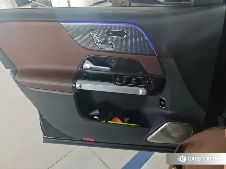 Mercedes-Benz GLB 2022 Черный из Китая