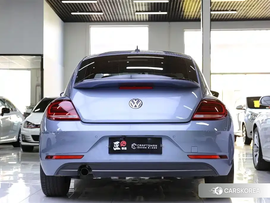 Volkswagen Beetle 2019 Синий из Китая