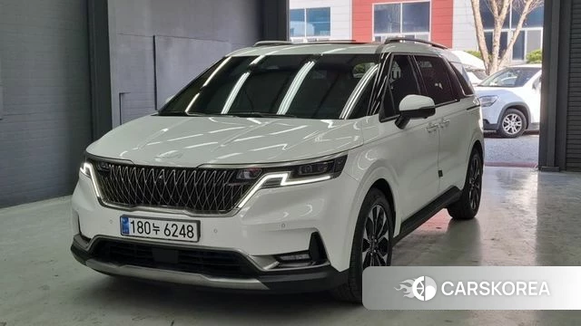 Kia Carnival 4th generation 2023 Белый из Кореи