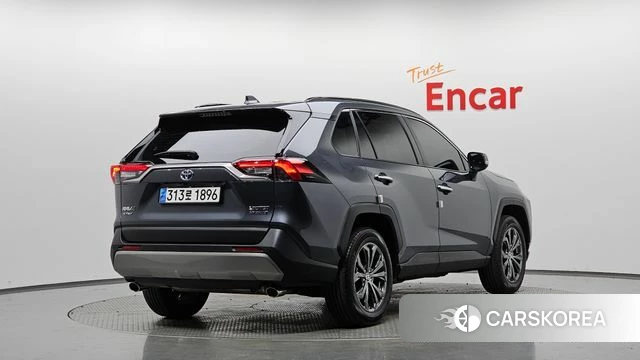 Toyota RAV4 5th Generation 2023 Серый из Кореи