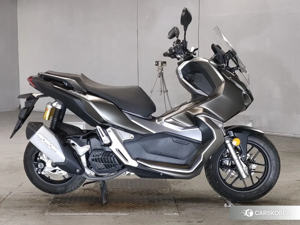 Проданный Honda ADV150 2019 из Японии, фото 2