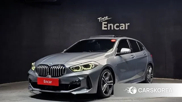 BMW 1 Series (F40) 2024 Серебристо-серый из Кореи