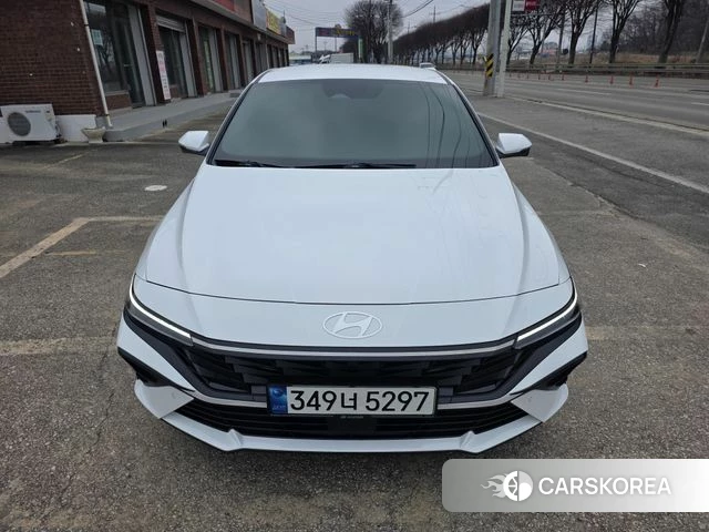 Hyundai The New Avante (CN7) 2023 Белый из Кореи
