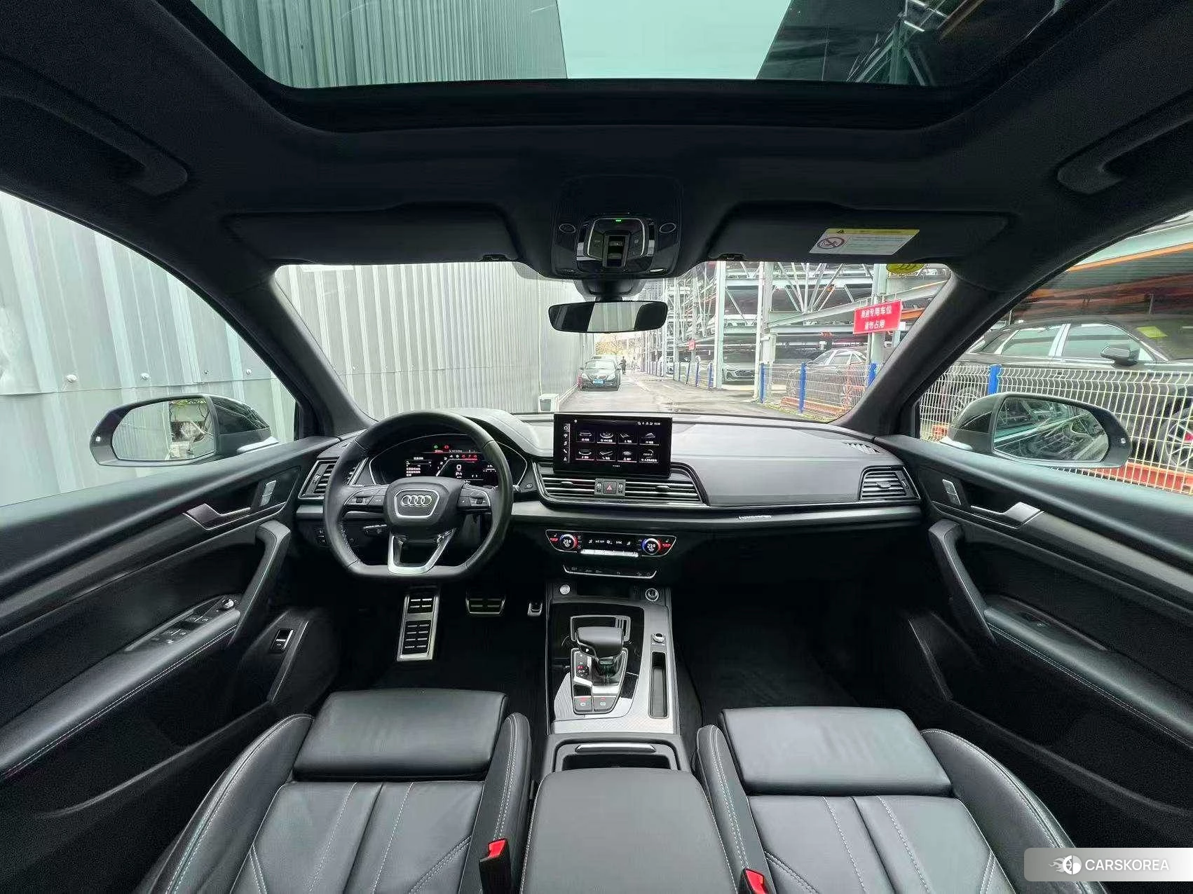Audi Q5L 2023 Черный из Китая