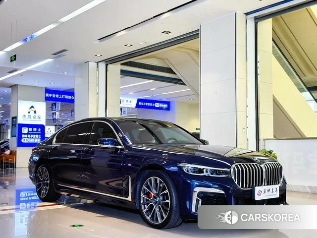 BMW 7 series 2022 Синий из Китая