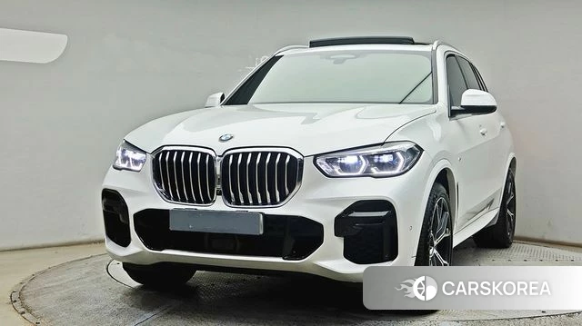 BMW X5 (G05) 2023 Белый из Кореи