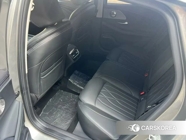 Chery Arrizo 8 2025 Серебристо-серый из Китая