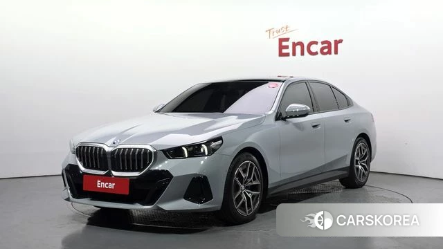 BMW 5 Series (G60) 2025 Серый из Кореи