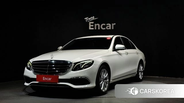 Mercedes-Benz E-Class W213 2020 Белый из Кореи