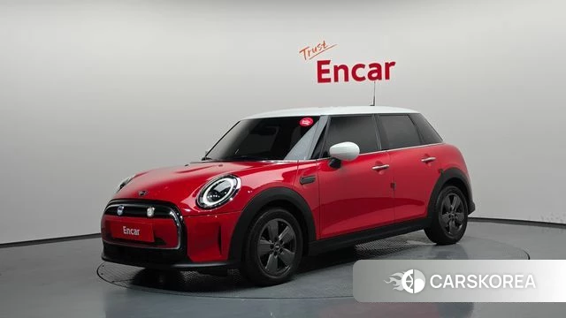 Mini Cooper 2023 Красный из Кореи