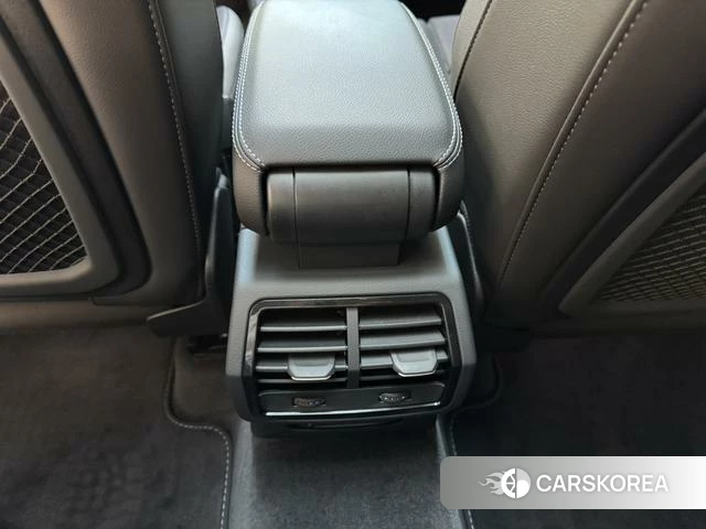 Audi Q3 2023 Белый из Китая