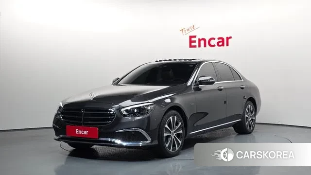 Mercedes-Benz E-Class W213 2021 Серый из Кореи
