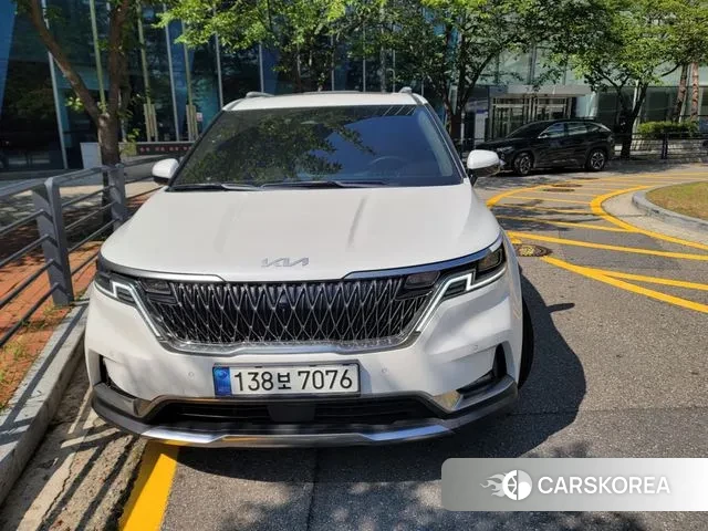 Kia Carnival 4th generation 2023 Белый из Кореи