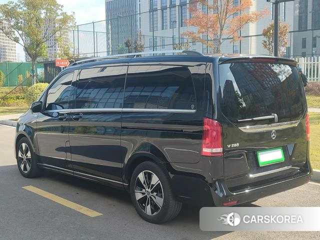 Mercedes-Benz V-class 2022 Черный из Китая