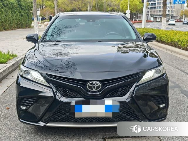 Toyota Camry 2018 Черный из Китая