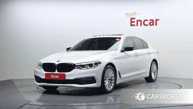 BMW 5 Series (G30) 2018 Белый из Кореи