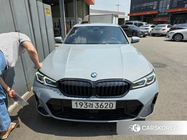 BMW 3 Series (G20) 2024 Светло-серебряный цвет из Кореи