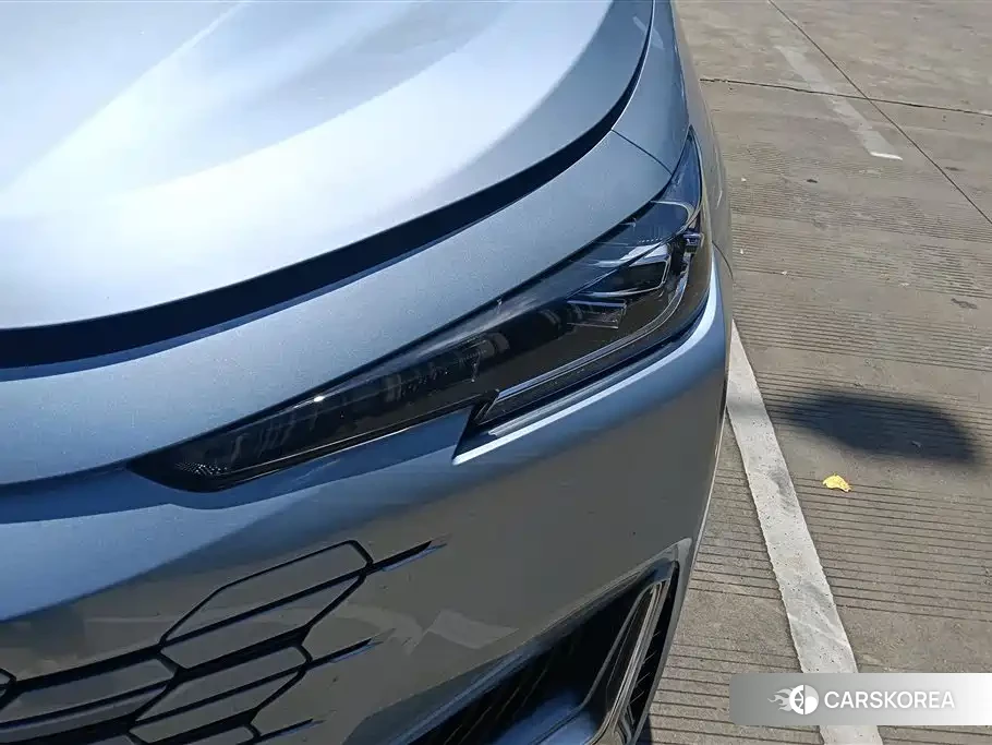 Chang'an Changan UNI-K Smart iDD 2022 Синий из Китая