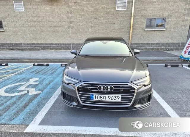 Audi A6 (C8) 2020 Серый из Кореи