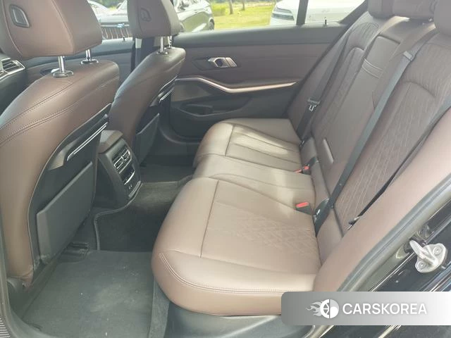 BMW 3 series 2022 Черный из Китая