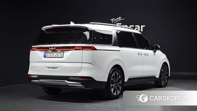 Kia Carnival 4th generation 2023 Белый из Кореи